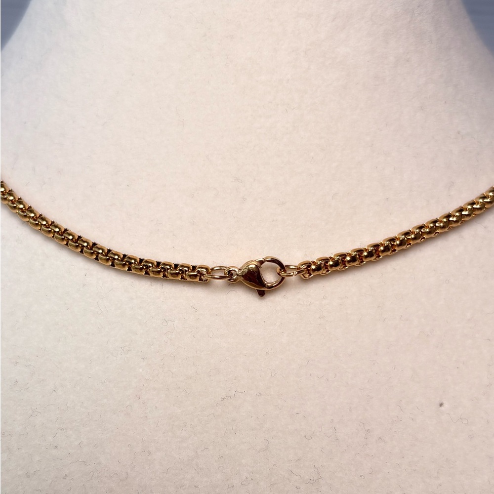 Gold Cross With American Flag Necklace - Picture 10 of 10